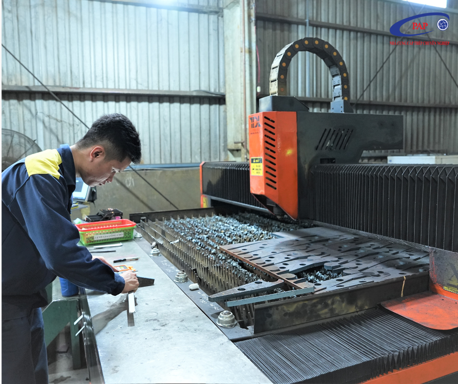 GIA CÔNG CẮT LASER CNC